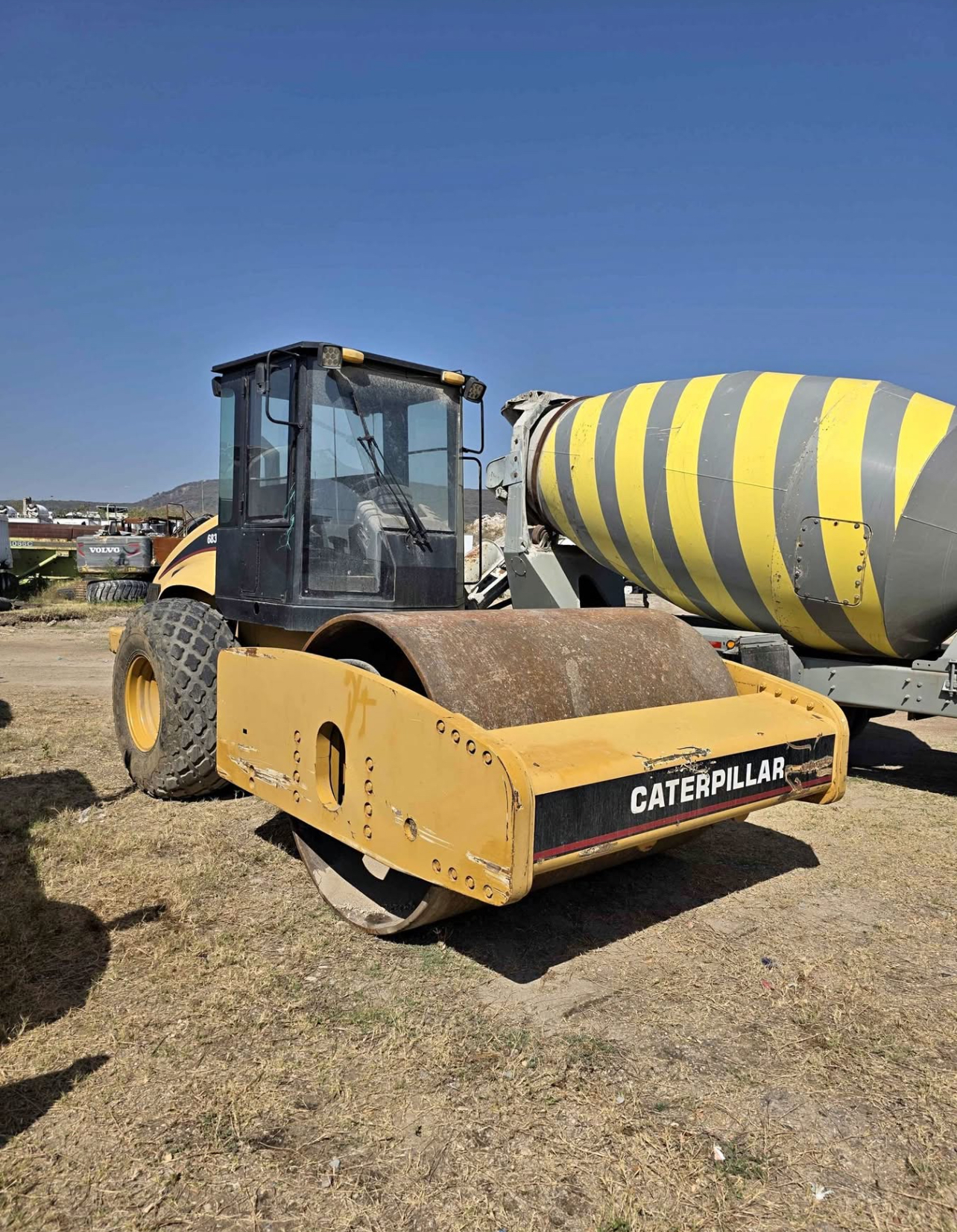 Vibrocompactador caterpillar 683e